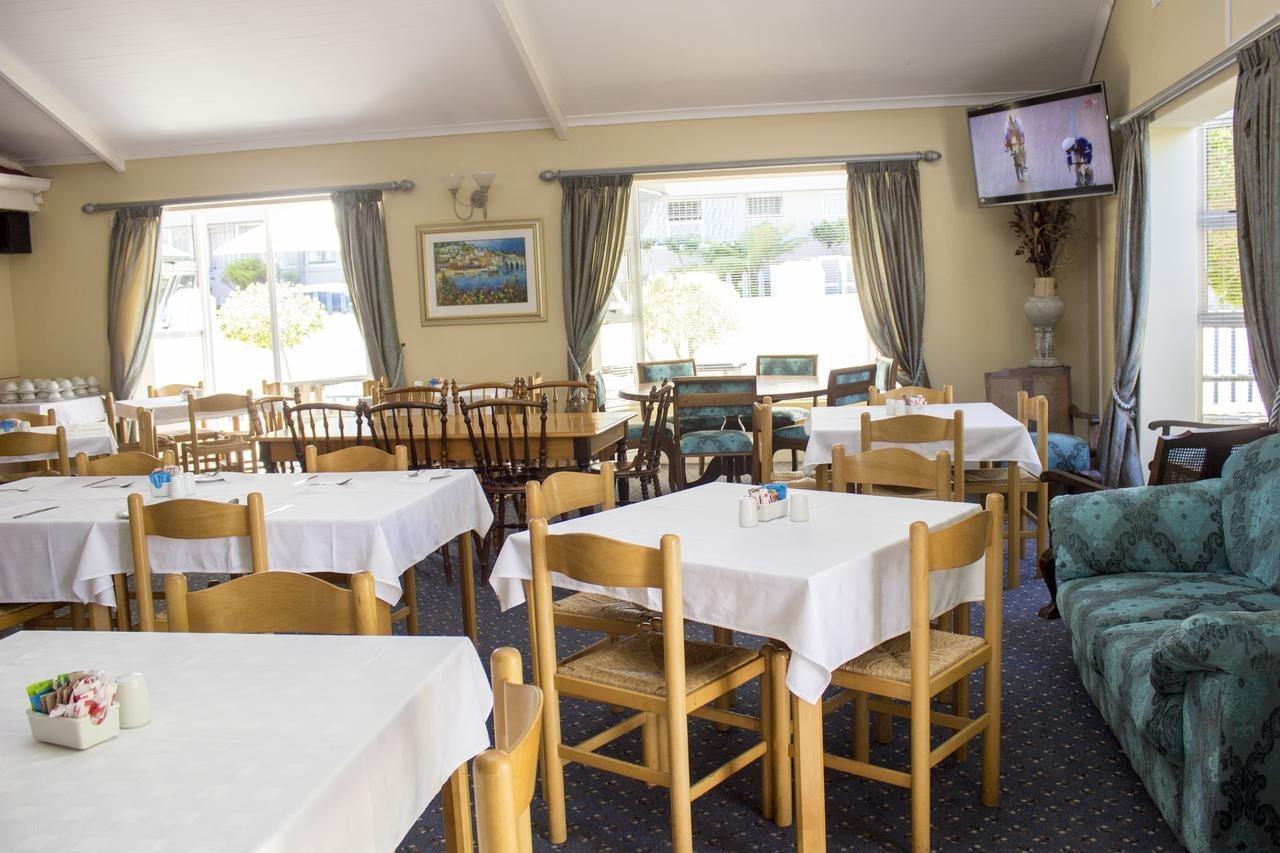 קניסנה The Russel Hotel מראה חיצוני תמונה